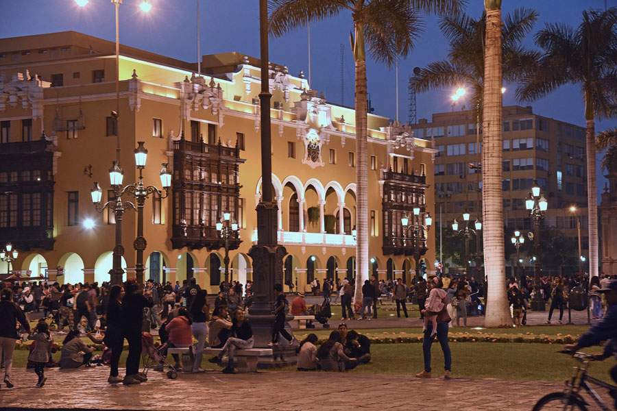 PLAZA-DE-LIMA