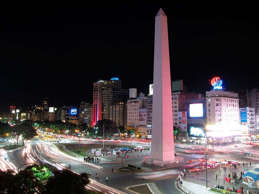 QUE-VISITAR-EN-BUENOS-AIRES-OBELISCO